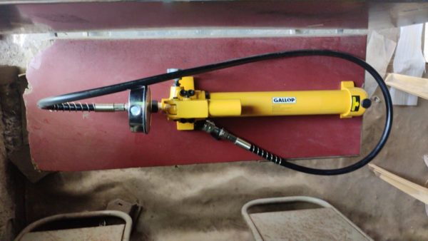 HYDRAULIC MANUAL PUMP - KCCP700B - Image 4