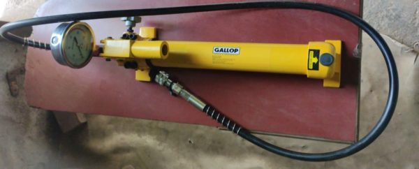 HYDRAULIC MANUAL PUMP - KCCP700B - Image 2